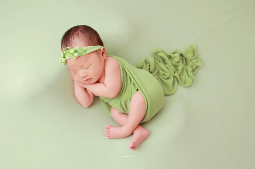 三明宝宝趴着睡是积食吗